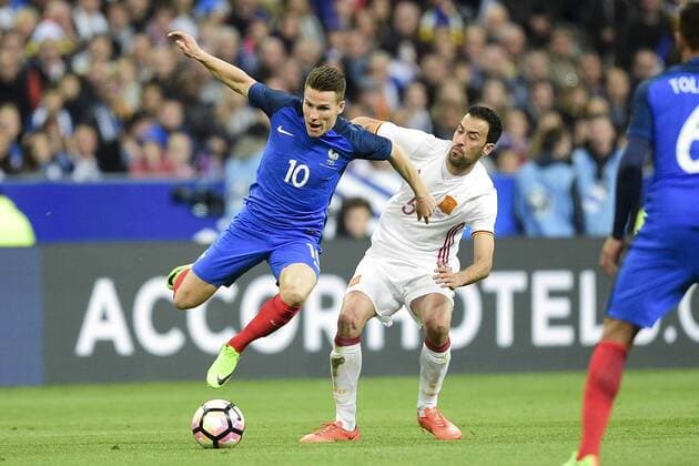 Kevin Gameiro (France) vs Sergio Busquets (Espagne) FOOTBALL : France vs Espagne - Match Amical- St Denis - 28 03 2017 JBAutissier Panoramic 