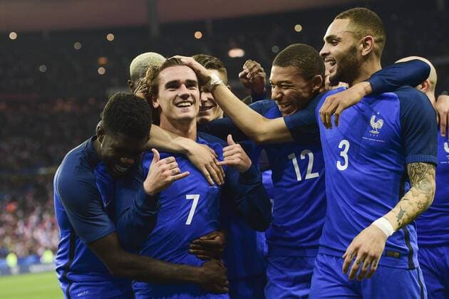 Fußball, Frankreich - Spanien joie des joueurs de la France apres le but refuse de Antoine Griezmann (France) FOOTBALL : France vs Espagne - Match Amical- St Denis - 28 03 2017 JBAutissier Panoramic 