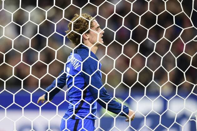 Antoine Griezmann (France) dans les filets FOOTBALL : France vs Espagne - Match Amical- St Denis - 28 03 2017 JBAutissier Panoramic 