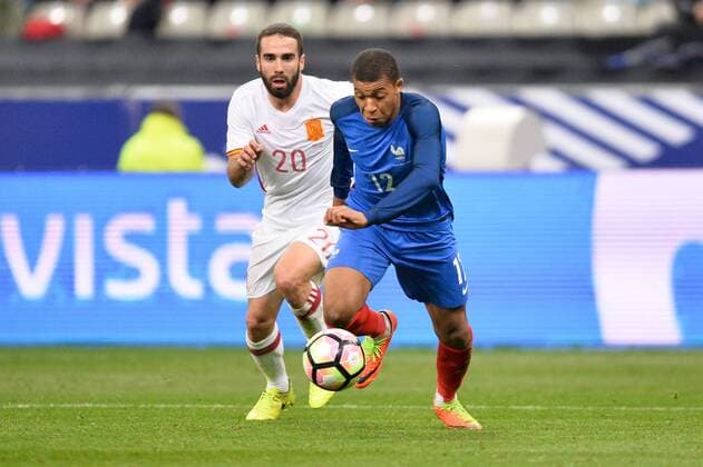 12 KYLIAN MBAPPE (fra) - 20 Daniel Carvajal (esp) FOOTBALL : France vs Espagne - Match Amical - 28 03 2017 AnthonyBIBARD FEP Panoramic 