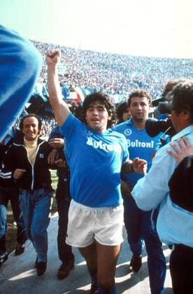 DIEGO MARADONA, FESTA SCUDETTO CAMPIONATO SERIE A 1986-87 NAPOLI-FIORENTINA 1-1