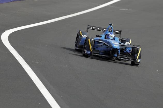 Swiss Sebastien Buemi of Renault e.dams drives his car during a test drive for the Formula E, the second ePrix of Mexico City, at the Hermanos Rodirguez racetrack in Mexico City, Mexico, 31 March 2017. FORMULA E TEST DRIVE IN MEXICO !ACHTUNG: NUR REDAKTIONELLE NUTZUNG!  Copyright: xJoséxMéndezx MEX020 20170401-636266080468958990