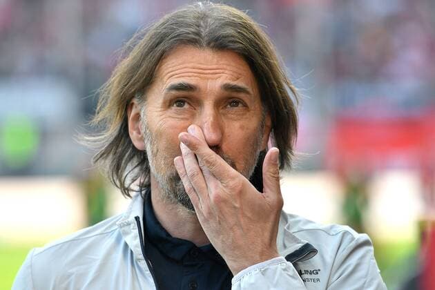 Martin SCHMIDT,Trainer (1.FSV Mainz 05),Enttaeuschung,Frust,enttaeuscht,frustriert,niedergeschlagen,Portraet,Portrait,Porträt. Fussball 1. Bundesliga, 26. Spieltag, FC Ingolstadt (IN)-FSV Mainz 05 (MZ) 2-1, am 02.04.2017 in Ingolstadt Deutschland. A UD I S P O R T P A R K.