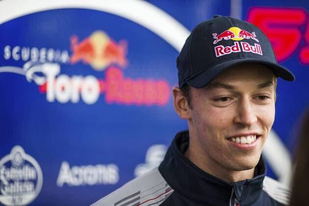 Ambiente en Shanghai antes del Gran Premio de China. En la imagen, Daniil Kvyat. Atmosphere in Shanghai before the Grand Prix of China. In this picture, Daniil Kvyat. xRUBIOx  RV RACING PRESS