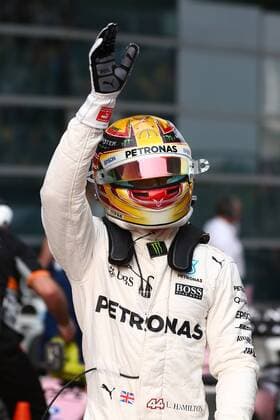 Chinese Grand Prix, Shanghai 06 - 09 April 2017 08.04.2017 - Qualifying, Lewis Hamilton (GBR) Mercedes AMG F1 W08 pole position 