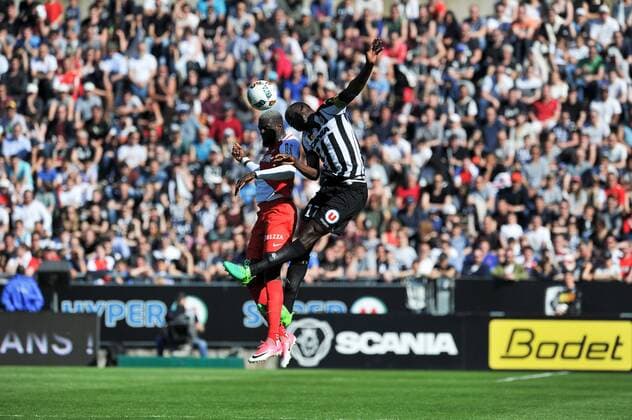 17 Cheikh NDOYE (sco) - 14 TIEMOUE BAKAYOKO (mon) FOOTBALL : Angers vs Monaco - Ligue 1 - 08 04 2017 FEP Panoramic 