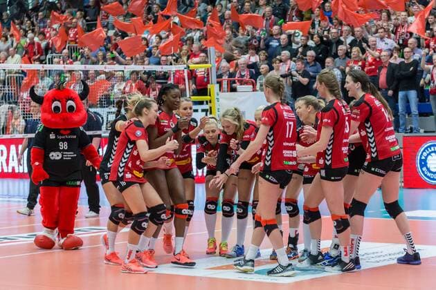 Teamkreis, Mannschaftskreis, Ansprache, Motivation DSC, Dresdner SC vor dem Spiel, Volleyball, Volleyball-Bundesliga Frauen, Dresdner SC - Allianz MTV Stuttgart, xprx