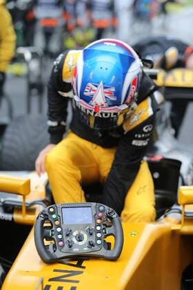 Chinese Grand Prix, Shanghai 06 - 09 April 2017 09.04.2017 - Race, The steering wheel of Jolyon Palmer (GBR) Renault F1 Team RS17 