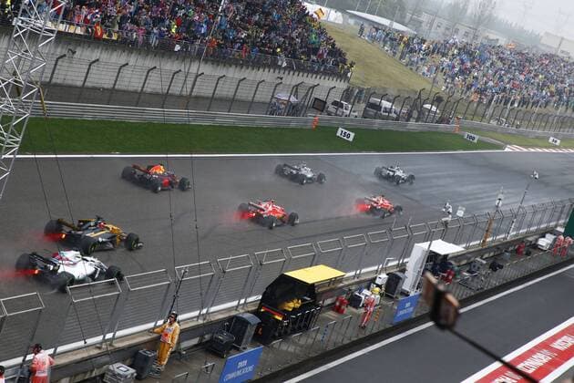 Shanghai: Motorsports: FIA Formula One World Championship WM Weltmeisterschaft 2017 Start Chinese Formula One Grand Prix Shanghai Circuit on April 08, 2017 in Shanghai, China. (Photo by Hoch Zwei) Shanghai China xHZx