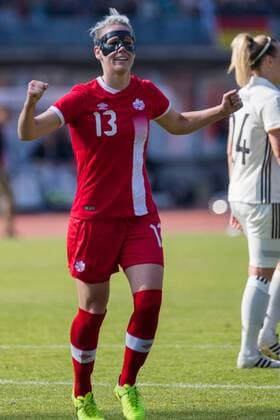 Sophie Schmidt (CAN, 13) Jubel, celebration über das Tor durch Deanne Rose (CAN, 6) (nicht im Bild, not pictured), Fußball, Frauen, Länderspiel, Deutschland - Kanada, xprx