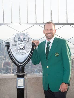 April 10, 2017 - New York, New York, U.S - PGA Golf Herren Masters 2017 winner SERGIO GARCIA visits the Empire State Building, April 10, 2017 in New York. PGA Masters 2017 winner Sergio Garcia visits the Empire State Building - ZUMAb148 20170410_zap_b148_044 Copyright: xBryanxSmithx