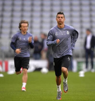 Bilder des Tages - SPORT 11.04.2017, Fussball Champions-League 2016 2017, Abschlusstraining Real Madrid vor dem Viertelfinale Hinspiel, FC Bayern München - Real Madrid, in der Allianz-Arena München, Christiano Ronaldo (Real Madrid) Lauftraining. 