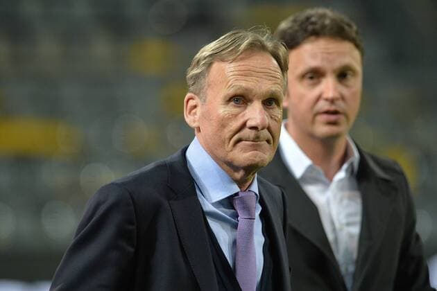 Dortmund, Germany 11.04.2017, UEFA Champions League, Viertelfinale, BV Borussia Dortmund - AS Monaco, Hans-Joachim Watzke ( Vorsitzender der Geschäftsführung Dortmund ) nach der Spielabsage ( DeFodi521