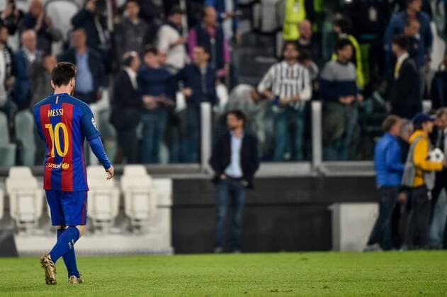 Lionel Messi of Barcelona looking dejected after the defeat during the UEFA Champions League quarter final match between Juventus and Barcelona at the Juventus Stadium, Turin, Italy on 11 April 2017. Copyright: xGiuseppexMaffiax 14920138