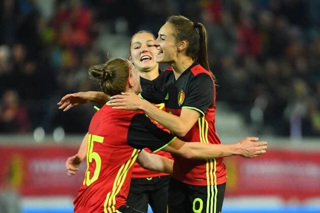 LEUVEN, BELGIUM - APRIL 11 : Wullaert Tessa of Belgium celebrates scoring a goal with teammates during the Women s International Friendly Länderspiel Match between Belgian Red Flames and Scotland on April 11, 2017 in Leuven, Belgium, 11 04 2017 FOOTBALL FEMININ : Belgique vs Ecosse - Match amical - Louvain - 11 04 2017 Photonews Panoramic  700024xxx