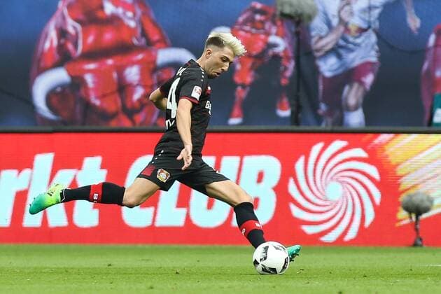 Kevin Kampl (Bayer Leverkusen) - 1. Fussball Bundesliga Saison 2016-2017 RasenBallsport Leipzig vs. Bayer Leverkusen in der Red Bull Arena in Leipzig - Freisteller,Aktion,Deutschland, Fußball, Mann, Männer,08.04.2017