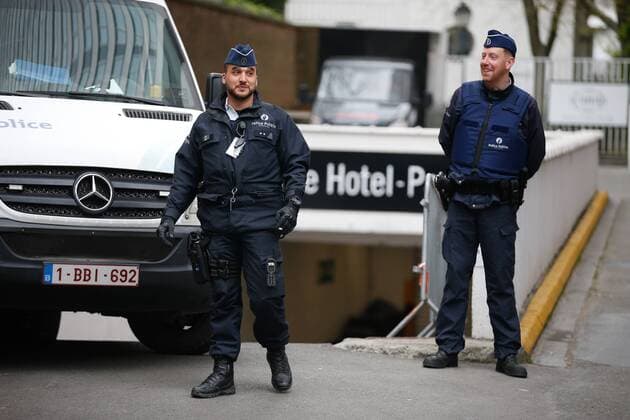 Illustration picture shows police at the arrival of UK team Manchester United ManU at their hotel, on Wednesday 12 April 2017, in Brussels. Tomorrow Belgian soccer team RSC Anderlecht is playing against Manchester United in the Europa League competition. BRUNOxFAHY  x05080696x