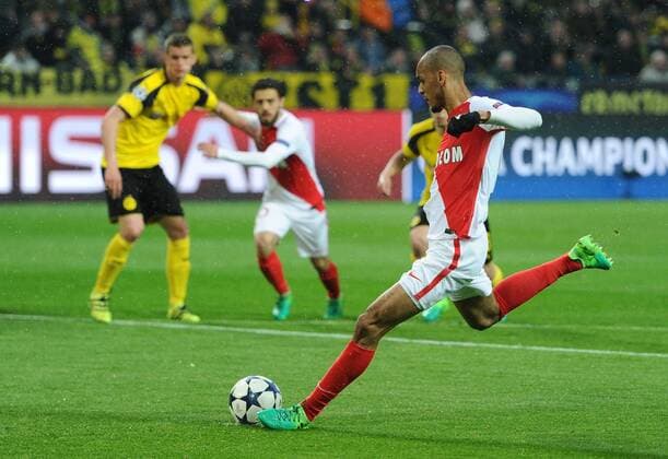 12.04.2017, xmhx, Fussball UEFA Champions League, Borussia Dortmund - AS Monaco, emspor, v.l. Fabinho (AS Monaco) verschiesst Elfmeter Dortmund