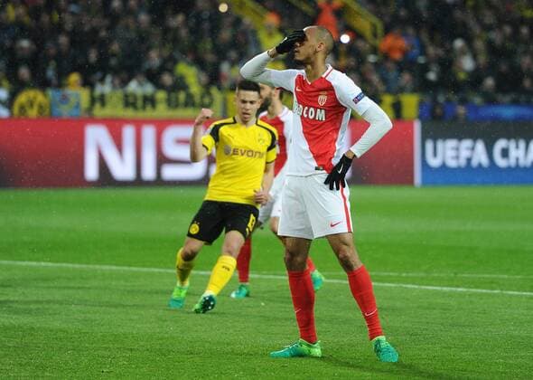 12.04.2017, xmhx, Fussball UEFA Champions League, Borussia Dortmund - AS Monaco, emspor, v.l. Fabinho (AS Monaco) verschießt Elfmeter enttäuscht, traurig, niedergeschlagen, frustriert, Enttäuschung, Raphael Guerreiro (Borussia Dortmund) Jubel, Freude Dortmund