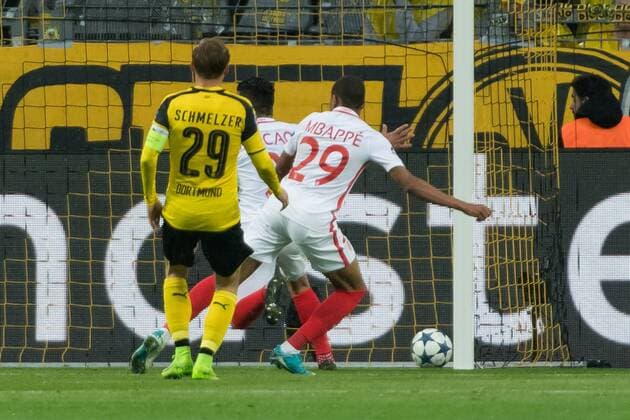 Dortmund, Germany 12.03.2017, UEFA Champions League - 2016 17 Season, BV Borussia Dortmund - AS Monaco, TOR zum 0:1, durch Kylian Mbappe (MCO) ( DeFodi001