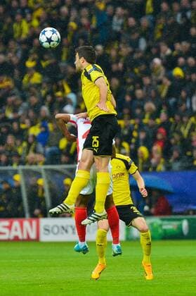 Kopfball von Sokratis (Borussia Dortmund) Dortmund, Germany, 12.04.2017, Fussball, UEFA Champions League, Borussia Dortmund - AS Monaco, xklx