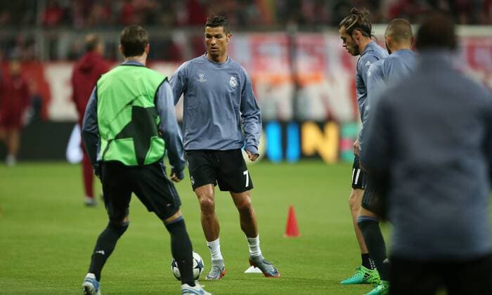 Fußball UEFA Champions League: FC Bayern Muenchen - Real Madrid , Saison 2016 2017, Viertelfinale, Hinspiel, quarter finals, first leg, 12.04.2017, xmdx, Cristiano RONALDO (7, Real Madrid) FC Bayern Muenchen - Real Madrid