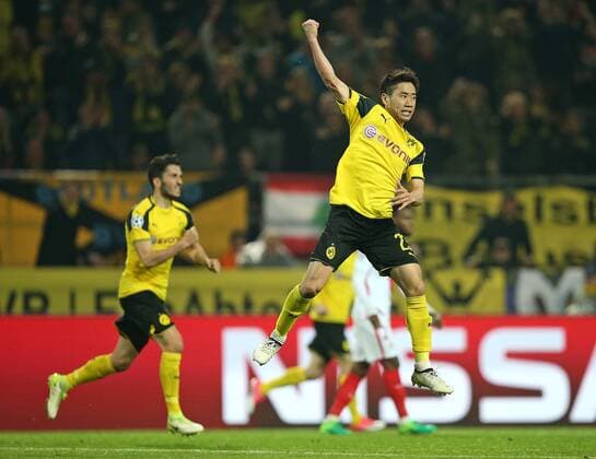 12.04.2017, Fussball Champions-League 2016 2017, Viertelfinale, Borussia Dortmund - AS Monaco, im Signal-Iduna-Park Dortmund. Jubel Torschütze Shinji Kagawa (Dortmund) zum Tor zum 2:3 