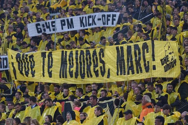 Fußball Champions League Viertelfinale Borussia Dortmund - AS Monaco am 12.04.2017 im Signal Iduna Park in Dortmund Transparent im Dortmunder Fanblock xRx