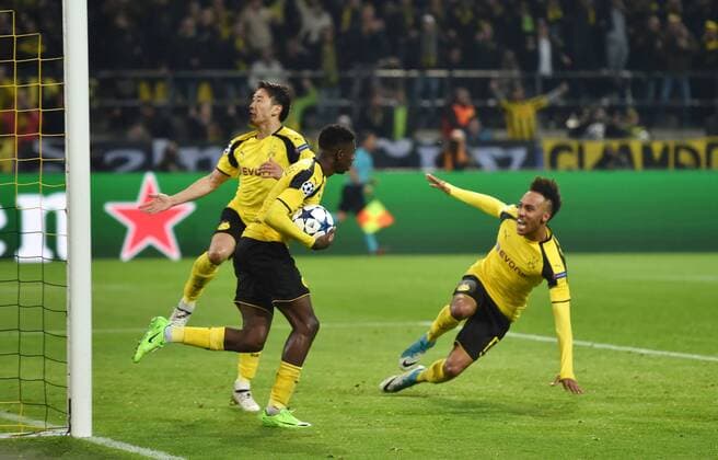 12.04.2017, Fussball, UEFA Champions League, Saison 2016 2017, Viertelfinale, Nachholspiel des am Vortages wegen des Terroranschlages auf den BVB Mannschaftsbus abgesagten Spiels, Borussia Dortmund - AS Monaco 2-3, Jubel (v.re.) Pierre-Emerick Aubameyang, Pierre Emerick Aubameyang (Borussia Dortmund), Ousmane Dembele, Ousmane Dembele (Borussia Dortmund), Shinji Kagawa (Borussia Dortmund)
