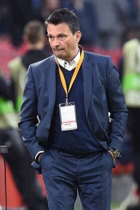 Fußball Europa League Viertelfinale Ajax Amsterdam - FC Schalke 04 am 13.04.2017 in der Amsterdam ArenA in Amsterdam Christian Heidel ( Vorstand und Kommunikation Schalke ) xRx