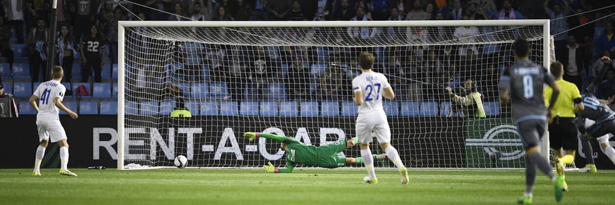 Celta s Iago Aspas scoring the 2-1 goal during a soccer game between Spanish club Real Club Celta de Vigo and Belgian team KRC Genk, Thursday 13 April 2017, in Vigo, Spain, the first leg of the quarter finals of the Europa League competition. YORICKxJANSENS  x05081114x