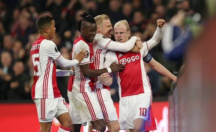 13.04.2017, Fussball UEFA Europa League 2016 2017, Viertelfinale, Ajax Amsterdam - FC Schalke 04, in der Amsterdam Arena. Jubel Ajax zum Tor zum 1:0 per Foulelfmeter 