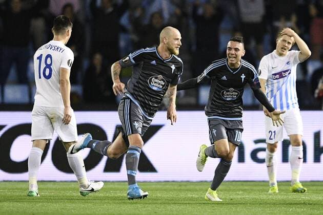 Celta s John Guidetti and Celta s Iago Aspas celebrate during a soccer game between Spanish club Real Club Celta de Vigo and Belgian team KRC Genk, Thursday 13 April 2017, in Vigo, Spain, the first leg of the quarter finals of the Europa League competition. YORICKxJANSENS  x05081146x