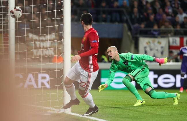 Manchester s Henrikh Mkhitaryan scores the 0-1 goal during a soccer game between Belgian team RSC Anderlecht and English club Manchester United ManU F.C. in Brussels, Thursday 13 April 2017, the first leg of the quarter finals of the Europa League competition. VIRGINIExLEFOUR  x05081163x