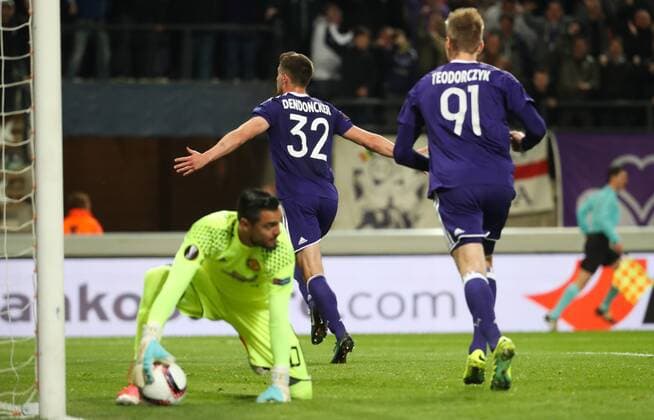 Anderlecht s Leander Dendoncker celebrates after scoring during a soccer game between Belgian team RSC Anderlecht and English club Manchester United ManU F.C. in Brussels, Thursday 13 April 2017, the first leg of the quarter finals of the Europa League competition. VIRGINIExLEFOUR  x05081277x