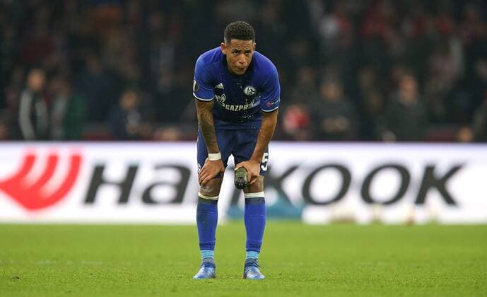 13.04.2017, Fussball UEFA Europa League 2016 2017, Viertelfinale, Ajax Amsterdam - FC Schalke 04, in der Amsterdam Arena. Dennis Aogo (Schalke) enttäuscht 