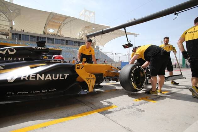 Bahrain Grand Prix, Sakhir 13 - 16 April 2017 14.04.2017 - Free Practice 1, Nico Hulkenberg (GER) Renault F1 Team RS17 