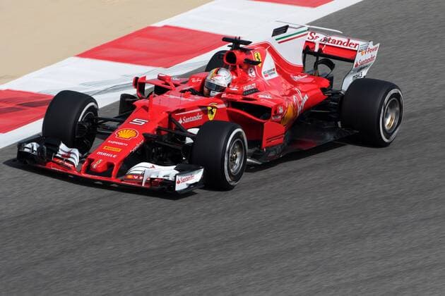 Bahrain Grand Prix, Sakhir 13 - 16 April 2017 14.04.2017 - Free Practice 1, Sebastian Vettel (GER) Scuderia Ferrari SF70H 