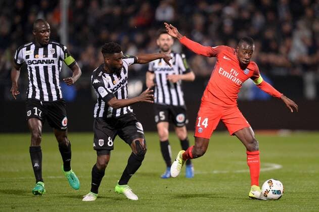Fußball, Angers SCO - Paris St. Germain 14 BLAISE MATUIDI (psg) - 08 ISMAEL TRAORE (sco) - 17 Cheikh NDOYE (sco) FOOTBALL : Angers vs Paris SG - Ligue 1 - 14 04 2017 AnthonyBIBARD FEP Panoramic 