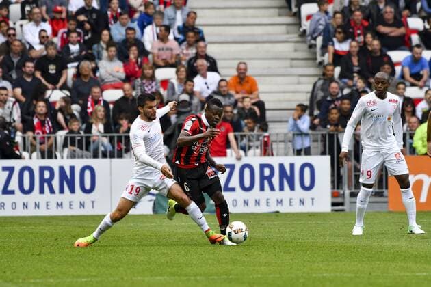 Fußball, OGC Nizza - AS Nancy Jean Michael Seri (OGC Nice) FOOTBALL : Nice vs Nancy - Ligue 1 - 15 04 2017 NorbertScanella Panoramic 