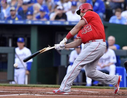 April 15, 2017 - Kansas City, MO, USA - The Los Angeles Angels Albert Pujols breaks his bat on an RBI groundout in the first inning against the Kansas City Royals at Kauffman Stadium in Kansas City, Mo., on Saturday, April 15, 2017. LA Angels at Kansas City - ZUMAm67_ 20170415_zaf_m67_048 Copyright: xJohnxSleezerx
