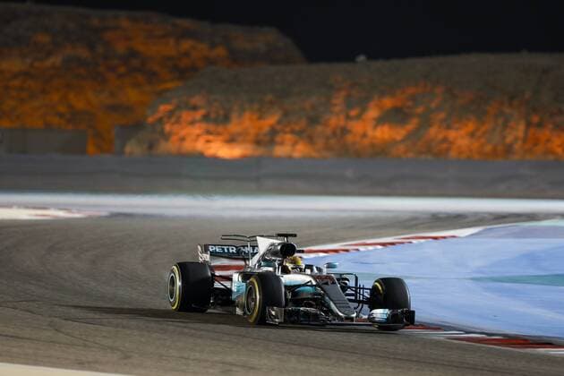 Motorsports: FIA Formula One World Championship WM Weltmeisterschaft 2017, Grand Prix of Bahrain, 44 Lewis Hamilton (GBR, Mercedes AMG Petronas F1 Team), Sakhir Bahrain xHOCHxZWEIx