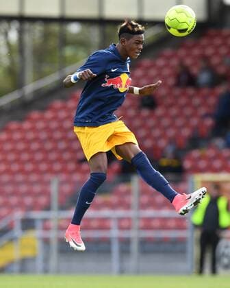 Fussball,55.Internationale Champions Trophy U19, 13.-17. 04 2017, Paul-Janes-Stadion Düsseldorf, Red Bull Salzburg vs Borussia Mönchengladbach , Endspiel, Mohammed Aminu, Red Bull Salzburg, Aktion Einzelbild
