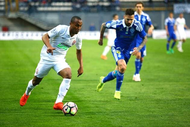 FC Zoria (Luhansk) Player Paulinho And FC Dynamo (Kyiv) Player Kadar Tamas Zaporozhye  Copyright: LazarevxValerii 498212