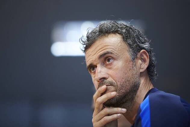 Bilder des Tages - SPORT FC Barcelona Barca s head coach Luis Enrique during the press conference PK Pressekonferenz held after the training of the team at Joan Gamper Sports Center in Barcelona, northeastern Spain, 18 April 2017. FC Barcelona will face Juventus in a UEFA Champions League quarter final second leg match on 19 April 2017 at the Nou Camp stadium. FC BARCELONA S PRESS CONFERENCE !ACHTUNG: NUR REDAKTIONELLE NUTZUNG!  Copyright: xALEJANDROxGARCIAx 20170418-636281299588036558