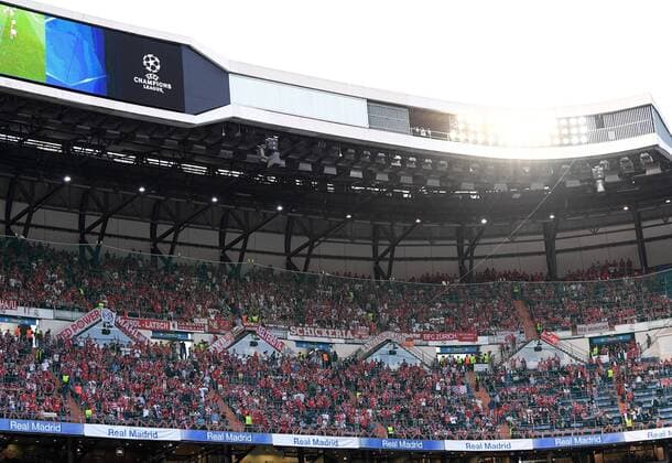 FUSSBALL CHAMPIONS LEAGUE SAISON 2016 2017 VIERTELFINALE RUECKSPIEL Real Madrid - FC Bayern Muenchen 18.04.2017 Zahlreiche Fans des FC Bayern sind im Stadion 