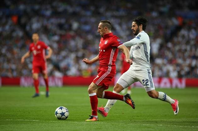 Madrid, Spain. April 18, 2017: Franck Ribery forward from FC Bayern Munich, in action during the UEFA Champions League Quarter-finals 2nd leg agains Real Madrid CF at the Santiago Bernabeu stadium. (Photo: Ivan Abanades Medina).  xIvanxAbanadesxMedinax xRealxMadridxCFx-xFCxBayernxMunichx(UEFAxChampionsxLeague)x