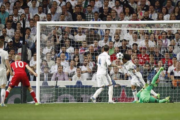 (L-R) Toni Kroos of Real Madrid, Arjen Robben of Bayern Munich, Sergio Ramos of Real Madrid, Marcelo of Real Madrid, goalkeeper Keylor Navas of Real Madridduring the UEFA Champions League quarter final match between Real Madrid and Bayern Munich on April 18, 2017 at the Santiago Bernabeu stadium in Madrid, Spain Real Madrid v Bayern München UEFA Champions League 2016 2017 xVIxxIVx 7603605