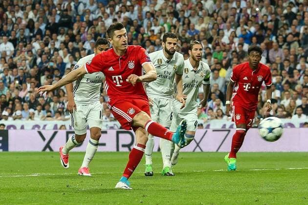 Madrid, Spain 18.04.2017, UEFA Champions League - 2016 17 Season, Quarter Final: Second leg, Real Madrid - FC Bayern Muenchen, Tor zum 0:1 Torschuetze Robert Lewandowski (FCB) ( DeFodi048