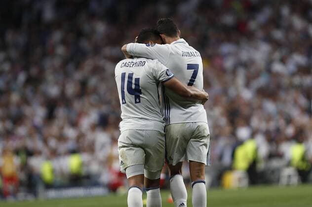 Soccer match between Real Madrid and Bayern Munich of the 2016 2017 Champions League quarter finals second leg, held at the Santiago Bernabeu stadium, in Madrid, April 18, 2017. (Photo: J. Luis Cuesta 261 Cordon Press). Cristiano Ronaldo celebrates with Casemiro after scoring.  xJosexLuisxCuestax xx